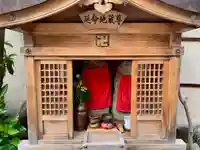 延命地蔵尊の本殿・本堂