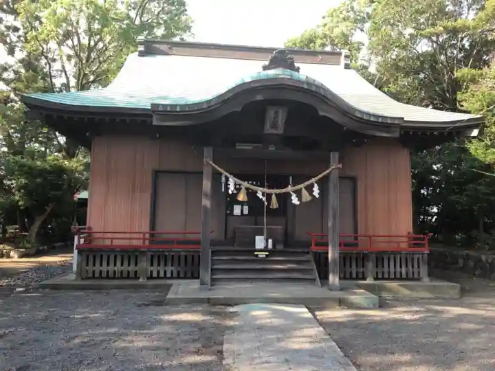 鹿苑神社の本殿・本堂