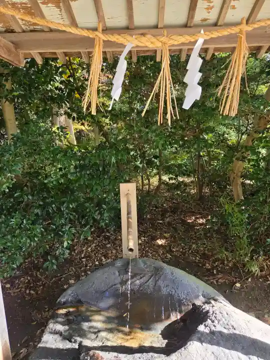 熊野神社の{uncategorized: "未分類", other: "その他", undefined: "問題あり", building: "その他建物", grave: "お墓", sacred_gate: "鳥居", guardian: "狛犬", statue: "像", buddha: "仏像", history: "歴史", nature: "自然", garden: "庭園", animal: "動物", pagoda: "塔", temizu: "手水舎", mountain_gate: "山門・神門", sanctuary: "本殿・本堂", subordinate: "末社・摂社", art: "芸術", scenery: "景色", jizo: "地蔵", ema: "絵馬", goshuin: "御朱印", omikuji: "おみくじ", items: "授与品その他", amulet: "お守り", goshuincho: "御朱印帳", eats: "食事", festival: "お祭り", votive_dance: "神楽", shichigosan: "七五三参", wedding: "結婚式", experience: "体験その他", initially: "初詣", around: "周辺", anti_infection: "感染症対策"}