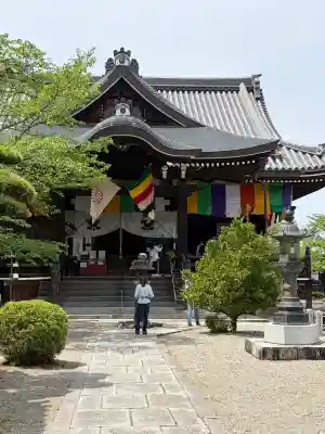 橘寺の{uncategorized: "未分類", other: "その他", undefined: "問題あり", building: "その他建物", grave: "お墓", sacred_gate: "鳥居", guardian: "狛犬", statue: "像", buddha: "仏像", history: "歴史", nature: "自然", garden: "庭園", animal: "動物", pagoda: "塔", temizu: "手水舎", mountain_gate: "山門・神門", sanctuary: "本殿・本堂", subordinate: "末社・摂社", art: "芸術", scenery: "景色", jizo: "地蔵", ema: "絵馬", goshuin: "御朱印", omikuji: "おみくじ", items: "授与品その他", amulet: "お守り", goshuincho: "御朱印帳", eats: "食事", festival: "お祭り", votive_dance: "神楽", shichigosan: "七五三参", wedding: "結婚式", experience: "体験その他", initially: "初詣", around: "周辺", anti_infection: "感染症対策"}