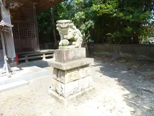 八剱神社の狛犬