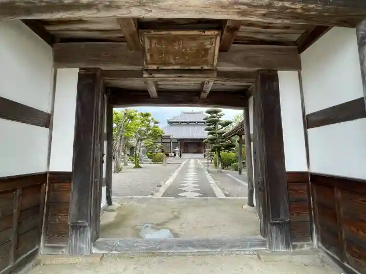 地安寺の{uncategorized: "未分類", other: "その他", undefined: "問題あり", building: "その他建物", grave: "お墓", sacred_gate: "鳥居", guardian: "狛犬", statue: "像", buddha: "仏像", history: "歴史", nature: "自然", garden: "庭園", animal: "動物", pagoda: "塔", temizu: "手水舎", mountain_gate: "山門・神門", sanctuary: "本殿・本堂", subordinate: "末社・摂社", art: "芸術", scenery: "景色", jizo: "地蔵", ema: "絵馬", goshuin: "御朱印", omikuji: "おみくじ", items: "授与品その他", amulet: "お守り", goshuincho: "御朱印帳", eats: "食事", festival: "お祭り", votive_dance: "神楽", shichigosan: "七五三参", wedding: "結婚式", experience: "体験その他", initially: "初詣", around: "周辺", anti_infection: "感染症対策"}