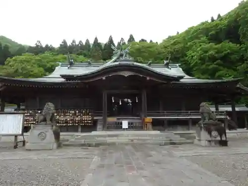 函館八幡宮の本殿