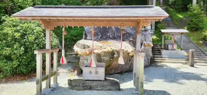 釣石神社の建物その他