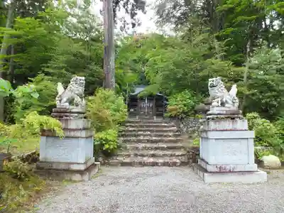 小椋神社の狛犬