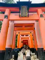 伏見稲荷大社の{uncategorized: "未分類", other: "その他", undefined: "問題あり", building: "その他建物", grave: "お墓", sacred_gate: "鳥居", guardian: "狛犬", statue: "像", buddha: "仏像", history: "歴史", nature: "自然", garden: "庭園", animal: "動物", pagoda: "塔", temizu: "手水舎", mountain_gate: "山門・神門", sanctuary: "本殿・本堂", subordinate: "末社・摂社", art: "芸術", scenery: "景色", jizo: "地蔵", ema: "絵馬", goshuin: "御朱印", omikuji: "おみくじ", items: "授与品その他", amulet: "お守り", goshuincho: "御朱印帳", eats: "食事", festival: "お祭り", votive_dance: "神楽", shichigosan: "七五三参", wedding: "結婚式", experience: "体験その他", initially: "初詣", around: "周辺", anti_infection: "感染症対策"}
