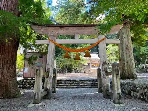 白川八幡神社の鳥居