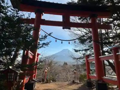 新倉富士浅間神社の鳥居