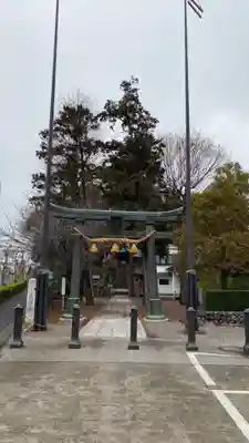 諏訪神社の鳥居