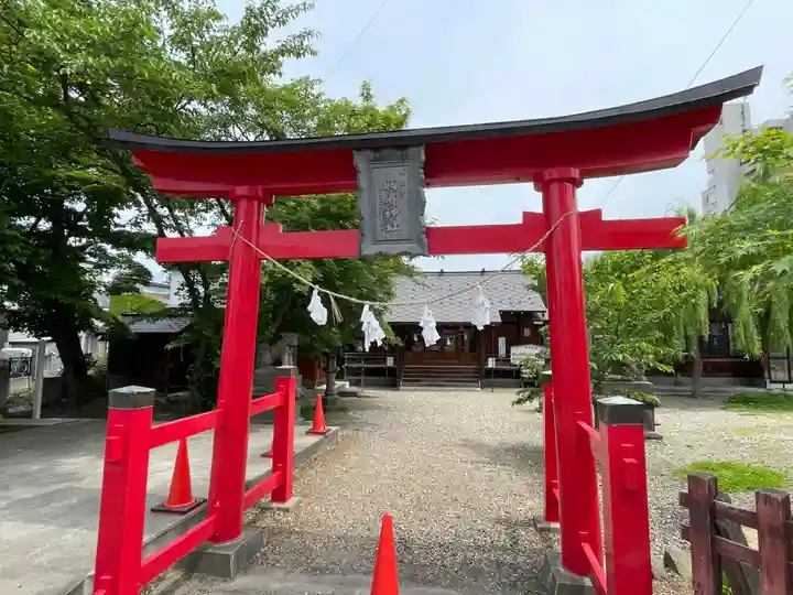 胸肩神社(青森県)