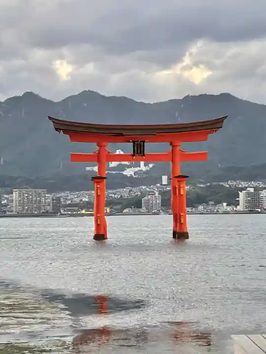 厳島神社(広島県)