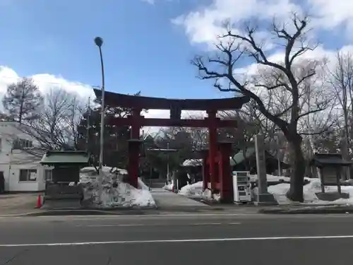 彌彦神社　(伊夜日子神社)の鳥居