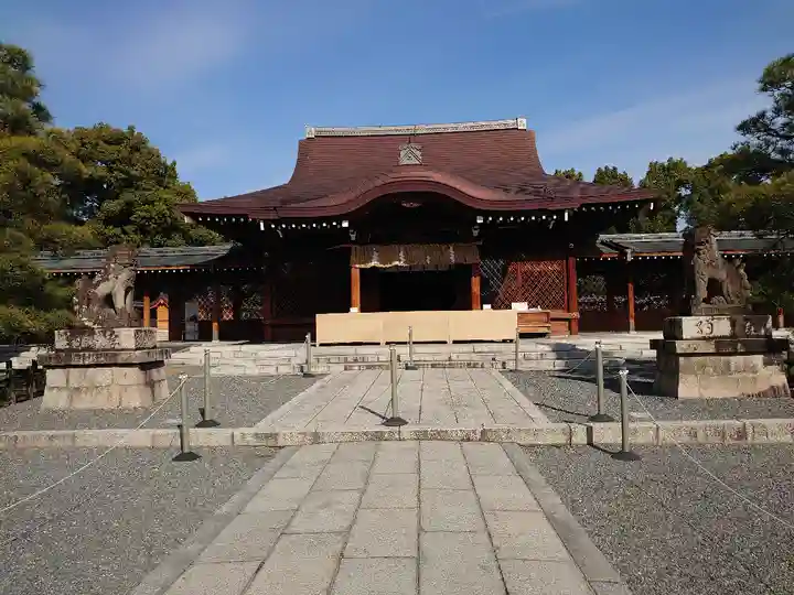 城南宮の本殿・本堂