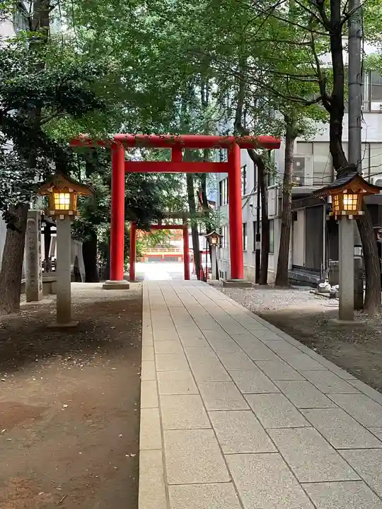 花園神社の鳥居