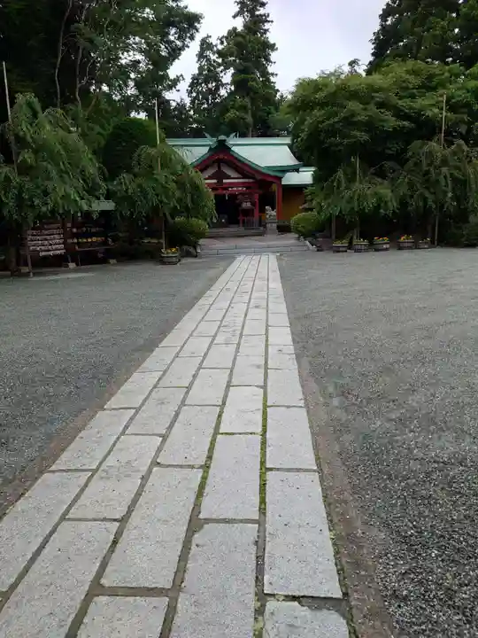 新橋浅間神社の本殿・本堂