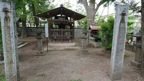 穴切大神社の末社