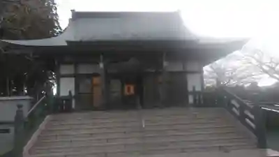 特攻平和観音堂の本殿・本堂