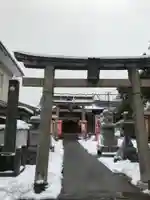 出世稻荷神社の鳥居