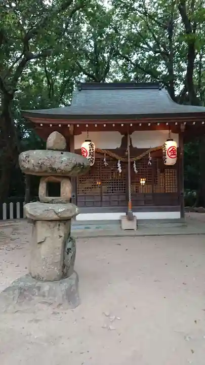 六甲八幡神社の末社・摂社