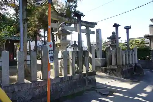 大神神社（粟殿）の鳥居