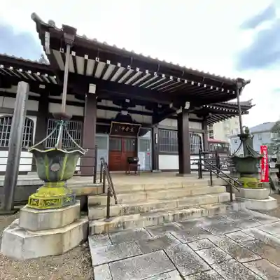 長全寺の本殿・本堂