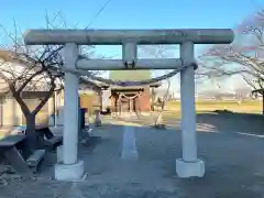 諏訪神社の鳥居