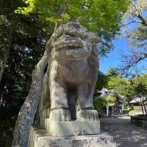 鶴谷八幡宮の狛犬