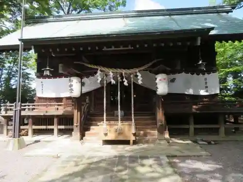 日吉神社の本殿