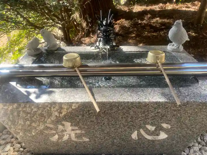 八幡神社の{uncategorized: "未分類", other: "その他", undefined: "問題あり", building: "その他建物", grave: "お墓", sacred_gate: "鳥居", guardian: "狛犬", statue: "像", buddha: "仏像", history: "歴史", nature: "自然", garden: "庭園", animal: "動物", pagoda: "塔", temizu: "手水舎", mountain_gate: "山門・神門", sanctuary: "本殿・本堂", subordinate: "末社・摂社", art: "芸術", scenery: "景色", jizo: "地蔵", ema: "絵馬", goshuin: "御朱印", omikuji: "おみくじ", items: "授与品その他", amulet: "お守り", goshuincho: "御朱印帳", eats: "食事", festival: "お祭り", votive_dance: "神楽", shichigosan: "七五三参", wedding: "結婚式", experience: "体験その他", initially: "初詣", around: "周辺", anti_infection: "感染症対策"}