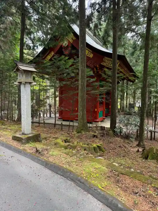 三峯神社の{uncategorized: "未分類", other: "その他", undefined: "問題あり", building: "その他建物", grave: "お墓", sacred_gate: "鳥居", guardian: "狛犬", statue: "像", buddha: "仏像", history: "歴史", nature: "自然", garden: "庭園", animal: "動物", pagoda: "塔", temizu: "手水舎", mountain_gate: "山門・神門", sanctuary: "本殿・本堂", subordinate: "末社・摂社", art: "芸術", scenery: "景色", jizo: "地蔵", ema: "絵馬", goshuin: "御朱印", omikuji: "おみくじ", items: "授与品その他", amulet: "お守り", goshuincho: "御朱印帳", eats: "食事", festival: "お祭り", votive_dance: "神楽", shichigosan: "七五三参", wedding: "結婚式", experience: "体験その他", initially: "初詣", around: "周辺", anti_infection: "感染症対策"}