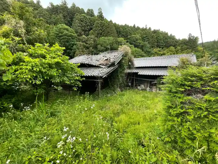 赤澤不動尊の{uncategorized: "未分類", other: "その他", undefined: "問題あり", building: "その他建物", grave: "お墓", sacred_gate: "鳥居", guardian: "狛犬", statue: "像", buddha: "仏像", history: "歴史", nature: "自然", garden: "庭園", animal: "動物", pagoda: "塔", temizu: "手水舎", mountain_gate: "山門・神門", sanctuary: "本殿・本堂", subordinate: "末社・摂社", art: "芸術", scenery: "景色", jizo: "地蔵", ema: "絵馬", goshuin: "御朱印", omikuji: "おみくじ", items: "授与品その他", amulet: "お守り", goshuincho: "御朱印帳", eats: "食事", festival: "お祭り", votive_dance: "神楽", shichigosan: "七五三参", wedding: "結婚式", experience: "体験その他", initially: "初詣", around: "周辺", anti_infection: "感染症対策"}