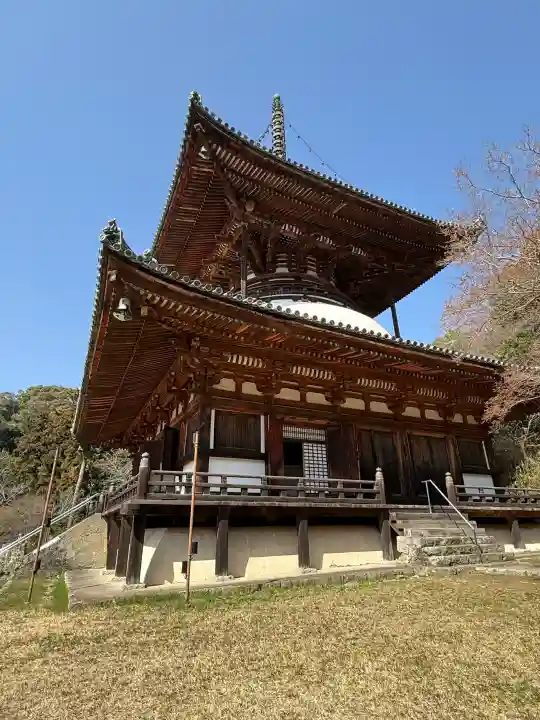 根来寺の{uncategorized: "未分類", other: "その他", undefined: "問題あり", building: "その他建物", grave: "お墓", sacred_gate: "鳥居", guardian: "狛犬", statue: "像", buddha: "仏像", history: "歴史", nature: "自然", garden: "庭園", animal: "動物", pagoda: "塔", temizu: "手水舎", mountain_gate: "山門・神門", sanctuary: "本殿・本堂", subordinate: "末社・摂社", art: "芸術", scenery: "景色", jizo: "地蔵", ema: "絵馬", goshuin: "御朱印", omikuji: "おみくじ", items: "授与品その他", amulet: "お守り", goshuincho: "御朱印帳", eats: "食事", festival: "お祭り", votive_dance: "神楽", shichigosan: "七五三参", wedding: "結婚式", experience: "体験その他", initially: "初詣", around: "周辺", anti_infection: "感染症対策"}