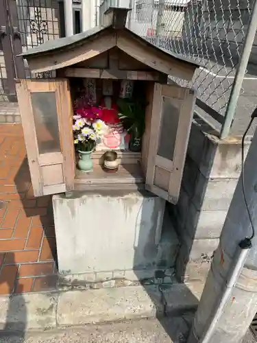 八釣地蔵尊の本殿・本堂