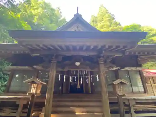 三嶽神社の本殿・本堂