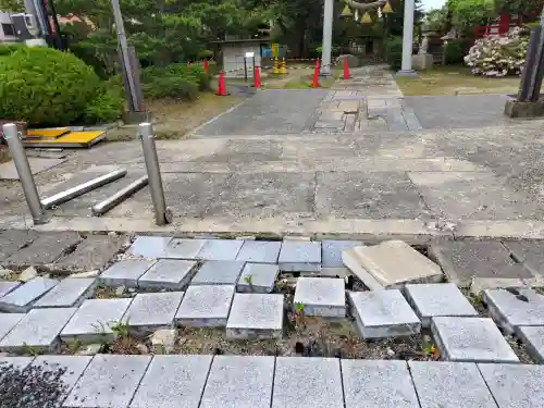 和倉弁天社の{uncategorized: "未分類", other: "その他", undefined: "問題あり", building: "その他建物", grave: "お墓", sacred_gate: "鳥居", guardian: "狛犬", statue: "像", buddha: "仏像", history: "歴史", nature: "自然", garden: "庭園", animal: "動物", pagoda: "塔", temizu: "手水舎", mountain_gate: "山門・神門", sanctuary: "本殿・本堂", subordinate: "末社・摂社", art: "芸術", scenery: "景色", jizo: "地蔵", ema: "絵馬", goshuin: "御朱印", omikuji: "おみくじ", items: "授与品その他", amulet: "お守り", goshuincho: "御朱印帳", eats: "食事", festival: "お祭り", votive_dance: "神楽", shichigosan: "七五三参", wedding: "結婚式", experience: "体験その他", initially: "初詣", around: "周辺", anti_infection: "感染症対策"}