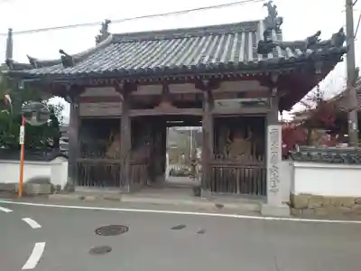 穴太寺の山門・神門