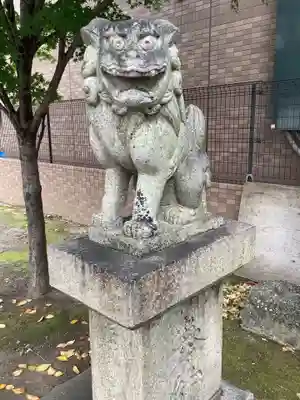 日出神社の狛犬