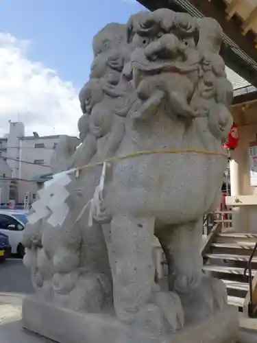 三津神社の狛犬