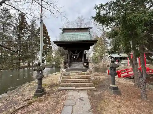 鳥海月山両所宮の{uncategorized: "未分類", other: "その他", undefined: "問題あり", building: "その他建物", grave: "お墓", sacred_gate: "鳥居", guardian: "狛犬", statue: "像", buddha: "仏像", history: "歴史", nature: "自然", garden: "庭園", animal: "動物", pagoda: "塔", temizu: "手水舎", mountain_gate: "山門・神門", sanctuary: "本殿・本堂", subordinate: "末社・摂社", art: "芸術", scenery: "景色", jizo: "地蔵", ema: "絵馬", goshuin: "御朱印", omikuji: "おみくじ", items: "授与品その他", amulet: "お守り", goshuincho: "御朱印帳", eats: "食事", festival: "お祭り", votive_dance: "神楽", shichigosan: "七五三参", wedding: "結婚式", experience: "体験その他", initially: "初詣", around: "周辺", anti_infection: "感染症対策"}