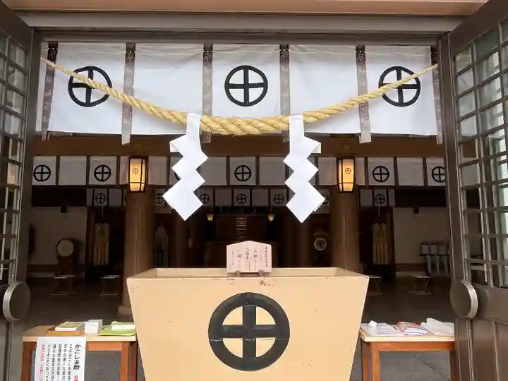 照國神社の本殿・本堂