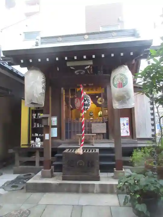 三光稲荷神社の本殿・本堂