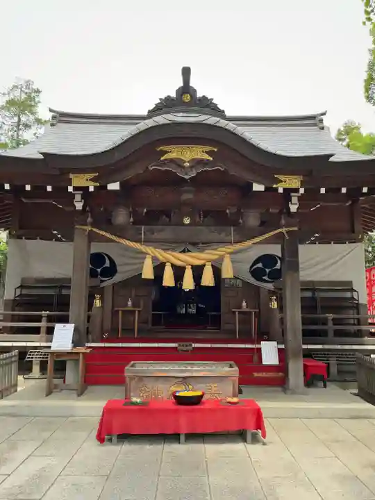 草加神社の本殿・本堂