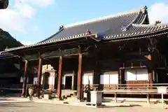 西教寺の本殿