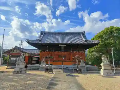 新田白山神社の本殿・本堂
