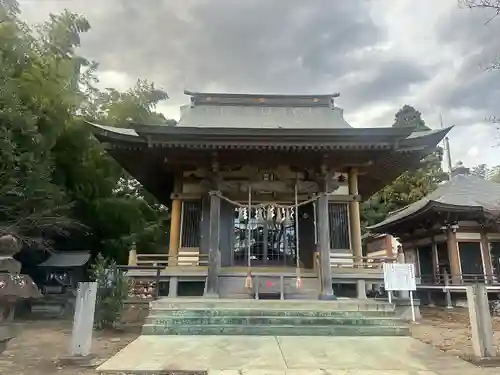 館腰神社の本殿