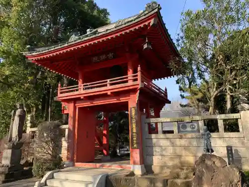 延命寺(身代り不動尊)の山門