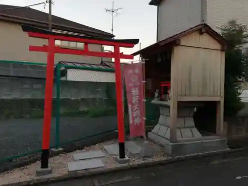 末永稲荷神社の鳥居