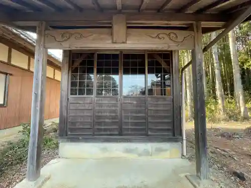 円立寺の{uncategorized: "未分類", other: "その他", undefined: "問題あり", building: "その他建物", grave: "お墓", sacred_gate: "鳥居", guardian: "狛犬", statue: "像", buddha: "仏像", history: "歴史", nature: "自然", garden: "庭園", animal: "動物", pagoda: "塔", temizu: "手水舎", mountain_gate: "山門・神門", sanctuary: "本殿・本堂", subordinate: "末社・摂社", art: "芸術", scenery: "景色", jizo: "地蔵", ema: "絵馬", goshuin: "御朱印", omikuji: "おみくじ", items: "授与品その他", amulet: "お守り", goshuincho: "御朱印帳", eats: "食事", festival: "お祭り", votive_dance: "神楽", shichigosan: "七五三参", wedding: "結婚式", experience: "体験その他", initially: "初詣", around: "周辺", anti_infection: "感染症対策"}