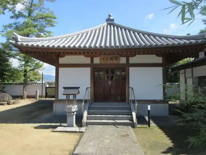 西林寺(愛媛県)
