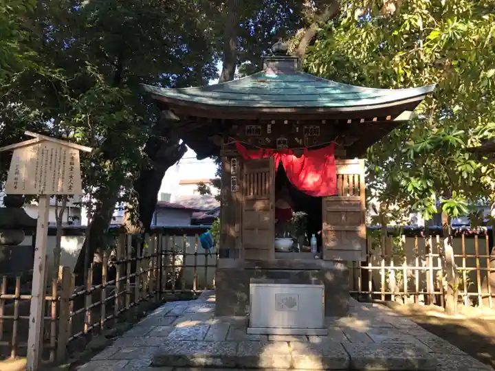 西新井大師総持寺の末社・摂社